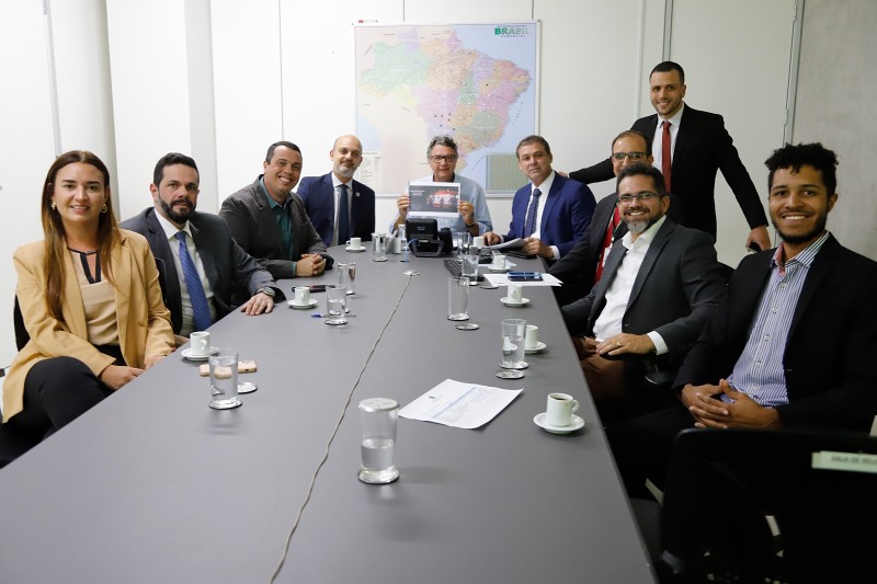 Secretário Executivo do Cidennf se reúne com Deputado Federal Lindbergh Farias em Brasília para Discutir Implantação do Samu da Região Norte